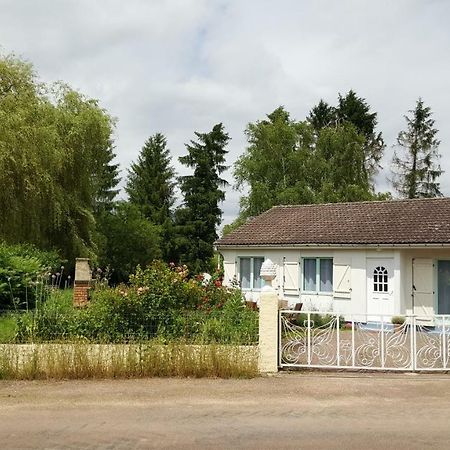 La Ferme Aux Kangourous Donzy ภายนอก รูปภาพ